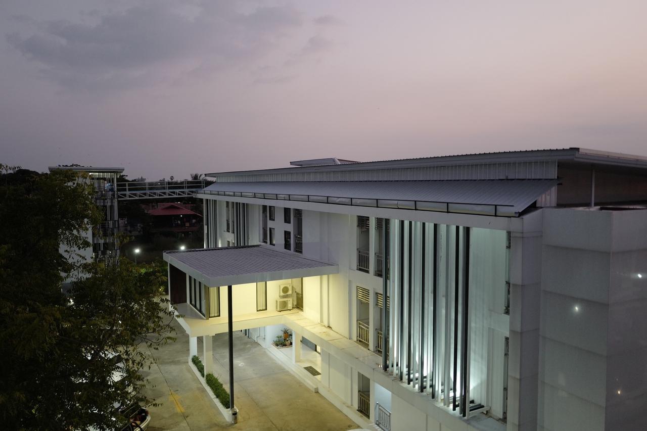 At Sakon Hotel Sakon Nakhon Exterior photo