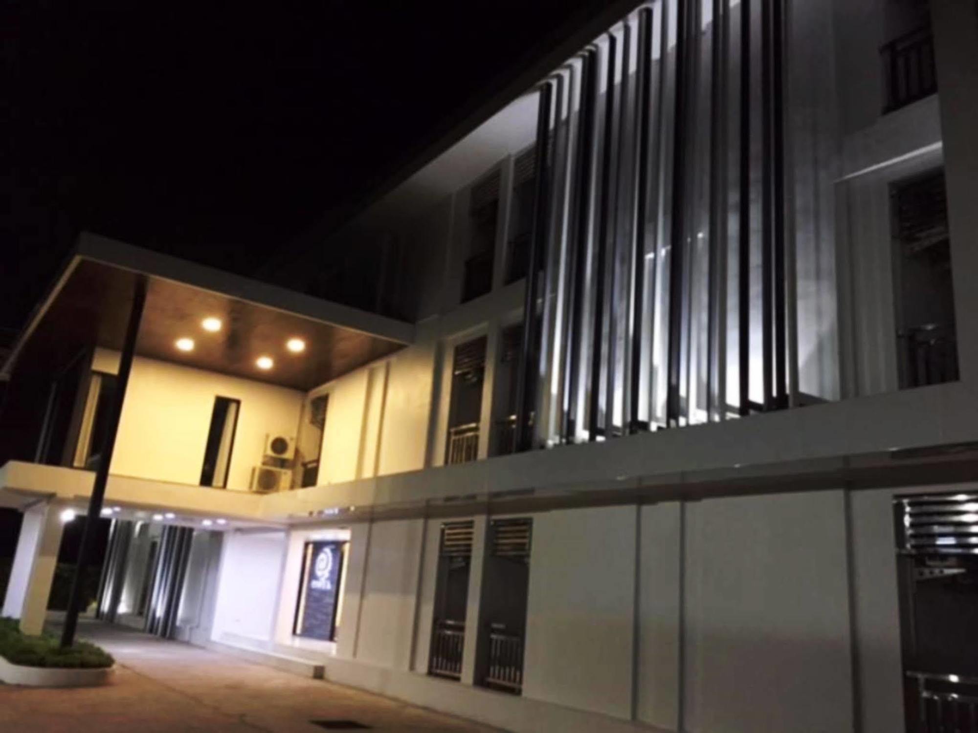 At Sakon Hotel Sakon Nakhon Exterior photo